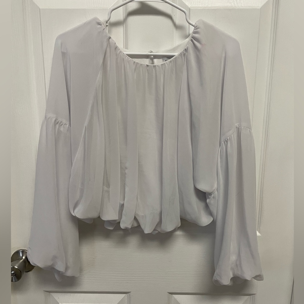 White Gianni Bini Crop top